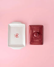 Artisanal Burgundy Ceramic Butter Dish - Noelle – Handmade Butter Dish by Alfar Tierra Cocida - Kúbome