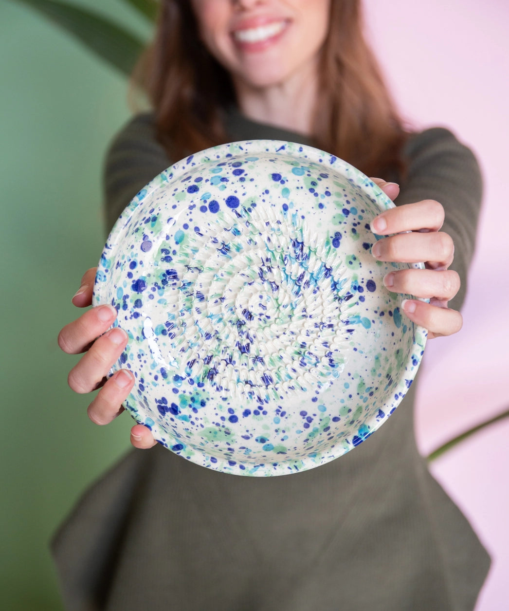 Large Ceramic Grater Plate - Coral – Handmade Grater by Alfar Tierra Cocida - Kúbome