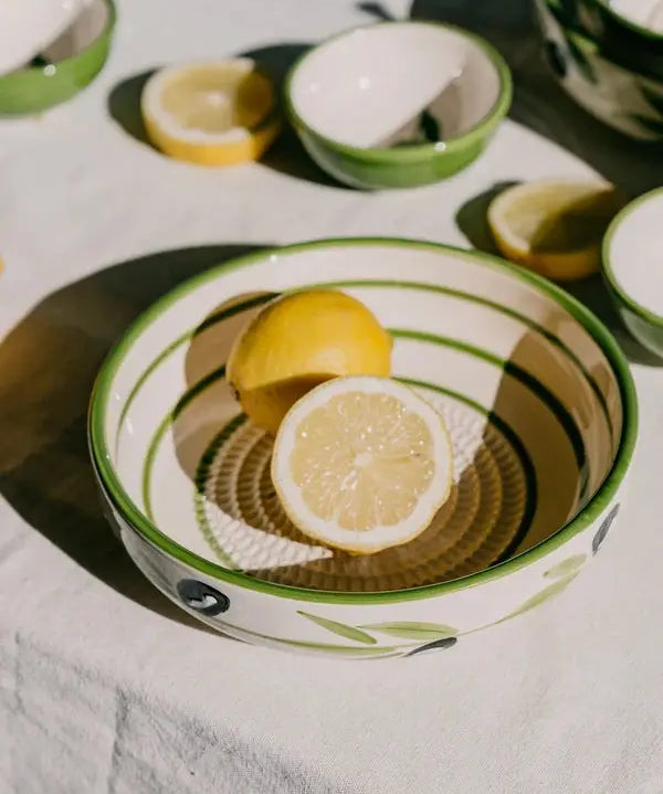 Large Grater Plate - Olive – Handmade Grater by Alfar Tierra Cocida - Kúbome