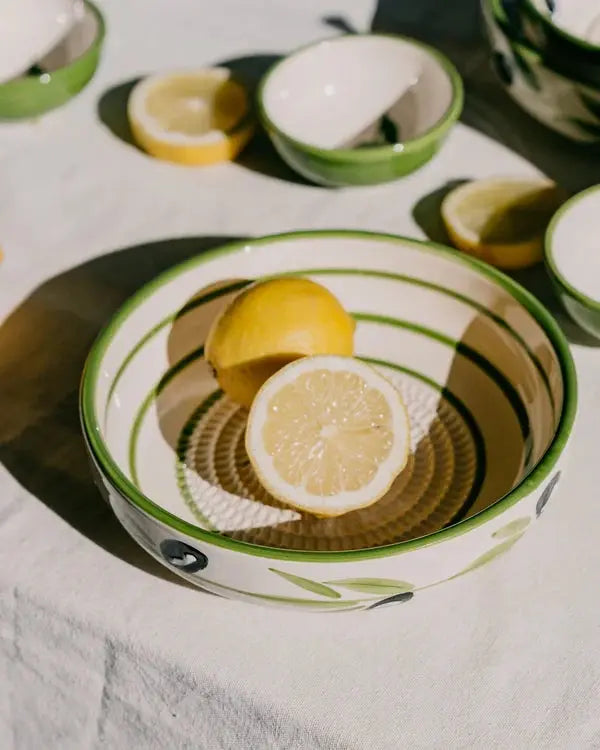 Large Grater Plate - Olive – Handmade Grater by Alfar Tierra Cocida - Kúbome