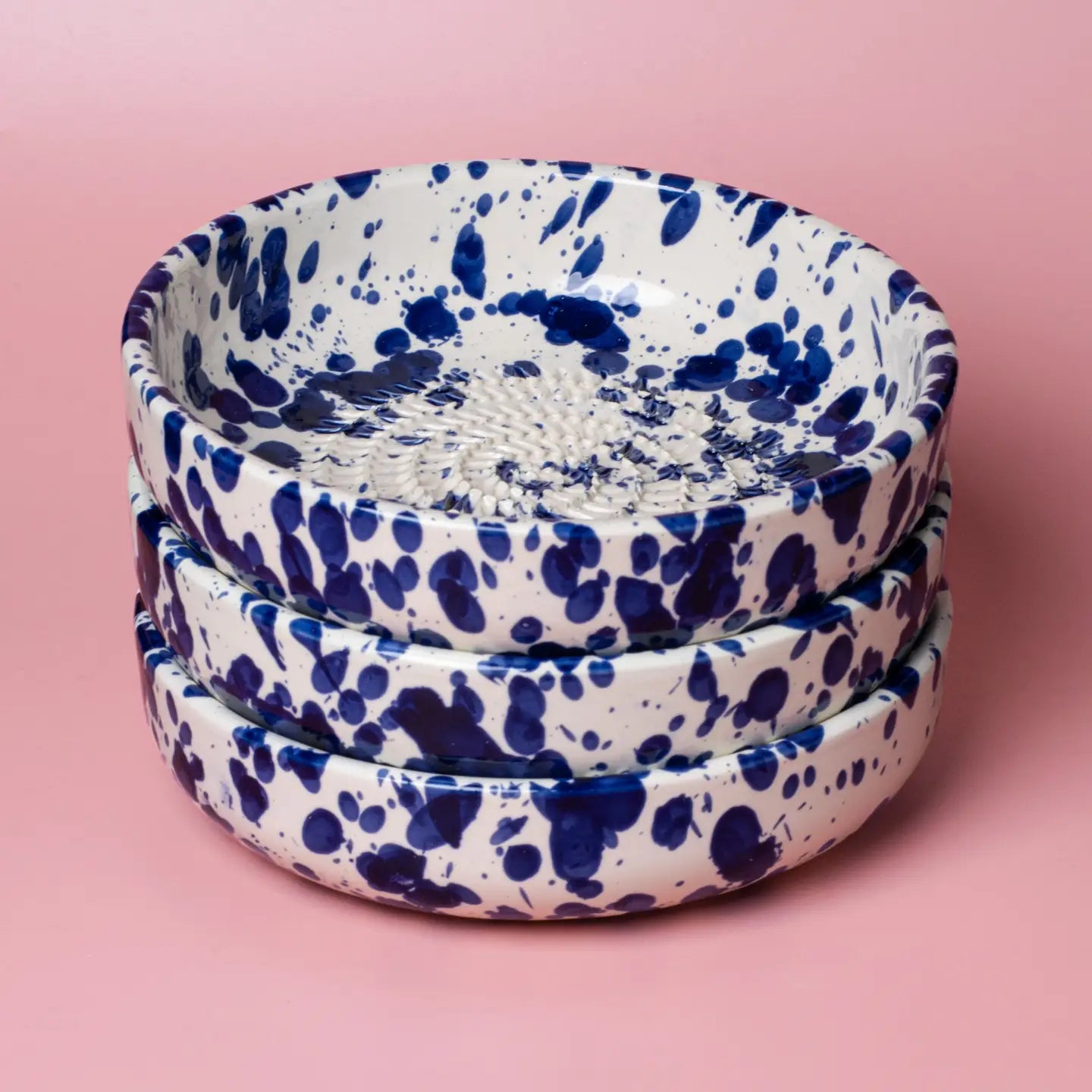 Large Grater Plate - Persia *wooden spoon included* – Handmade Grater by Alfar Tierra Cocida - Kúbome