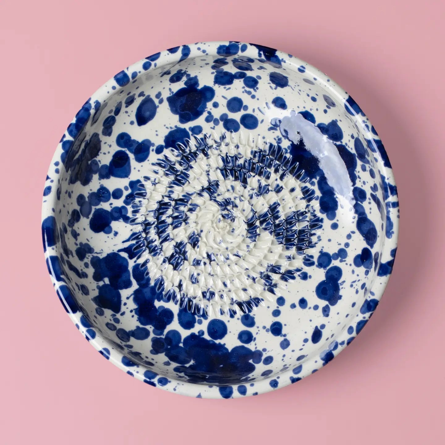 Large Grater Plate - Persia *wooden spoon included* – Handmade Grater by Alfar Tierra Cocida - Kúbome