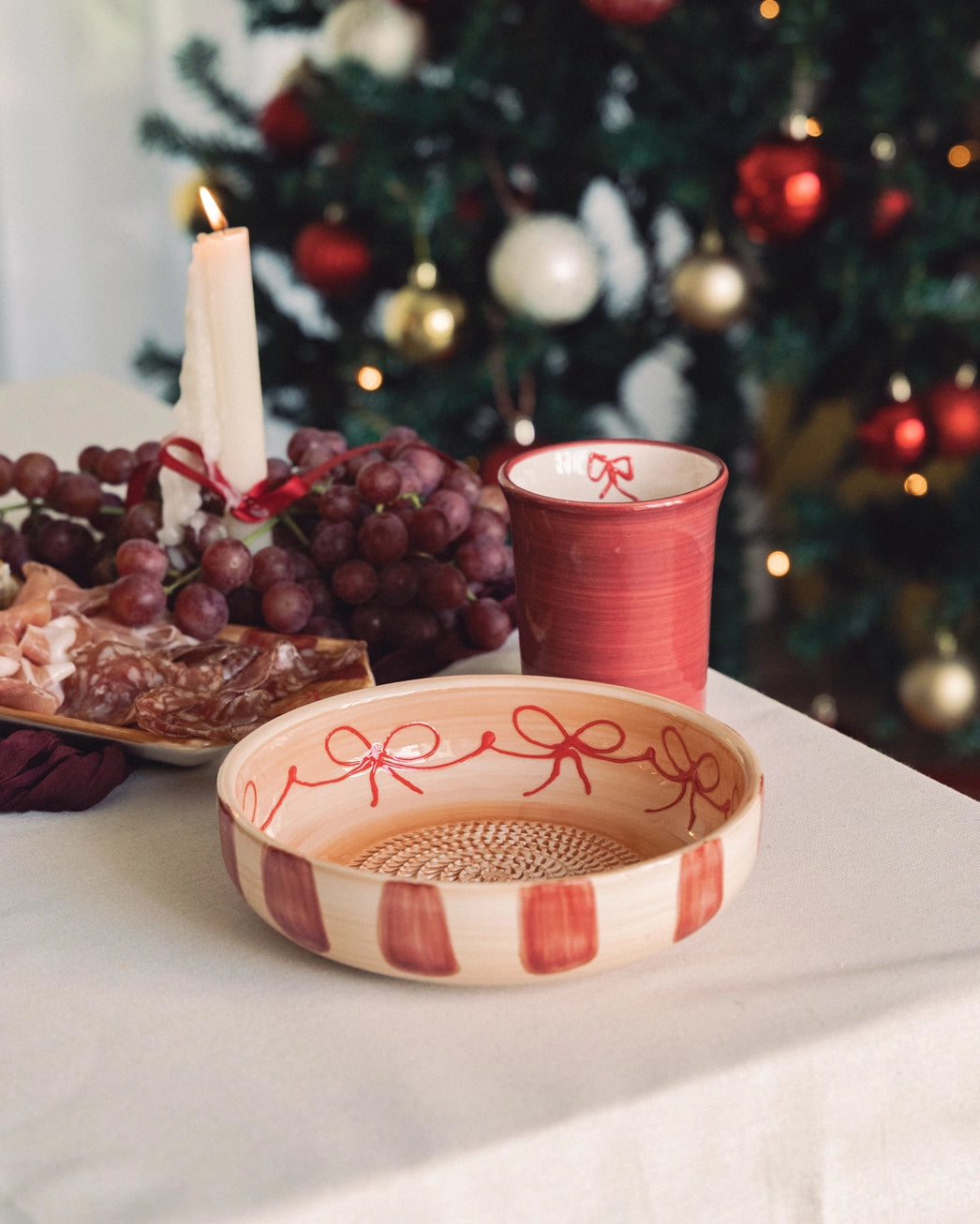 *Limited Edition* Large Pottery Grater Plate - Noelle *Wooden Spoon Included* – Handmade Grater by Alfar Tierra Cocida - Kúbome