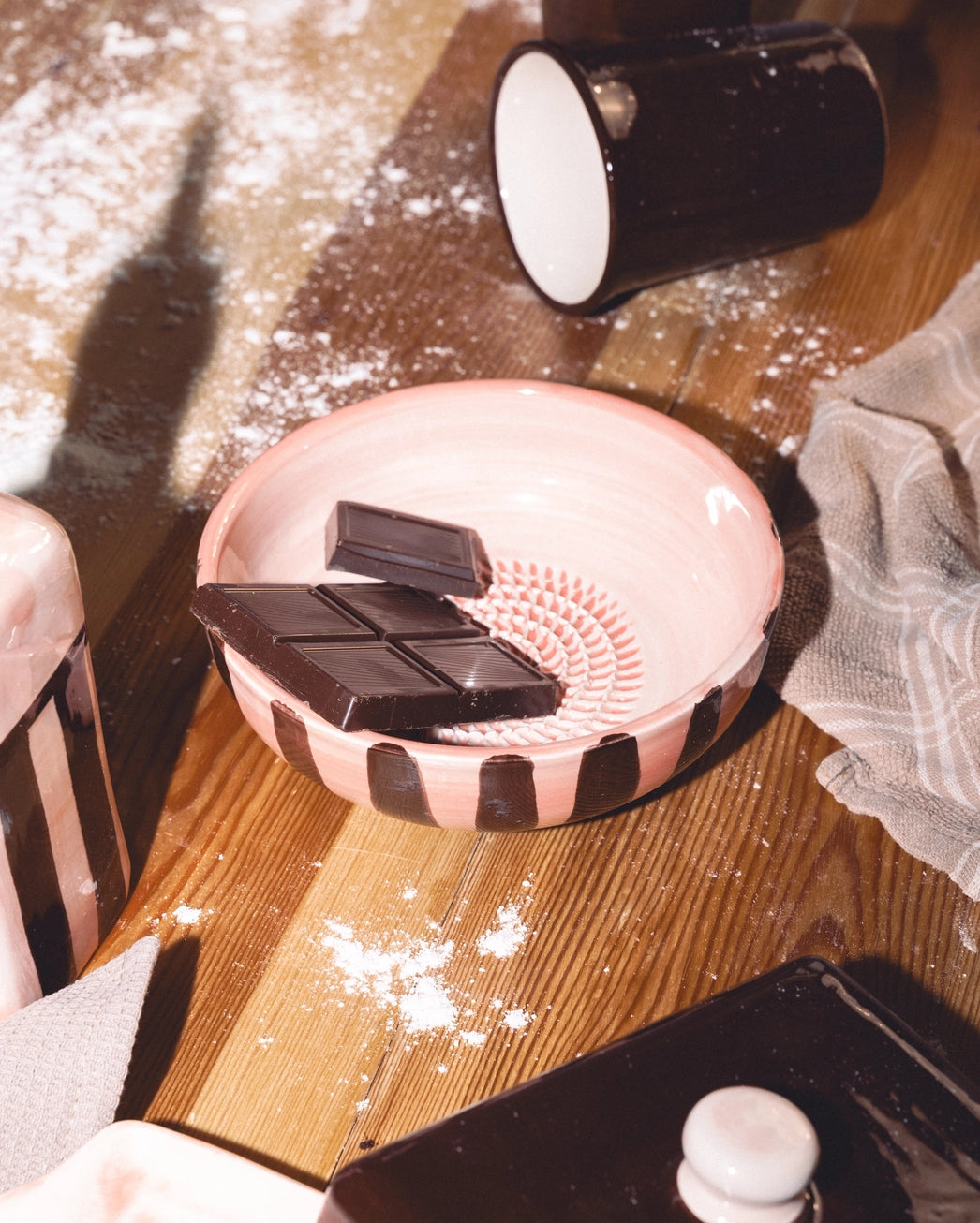 *Limited Edition* Medium Pottery Grater Plate – Chocolate – Handmade Grater by Alfar Tierra Cocida - Kúbome