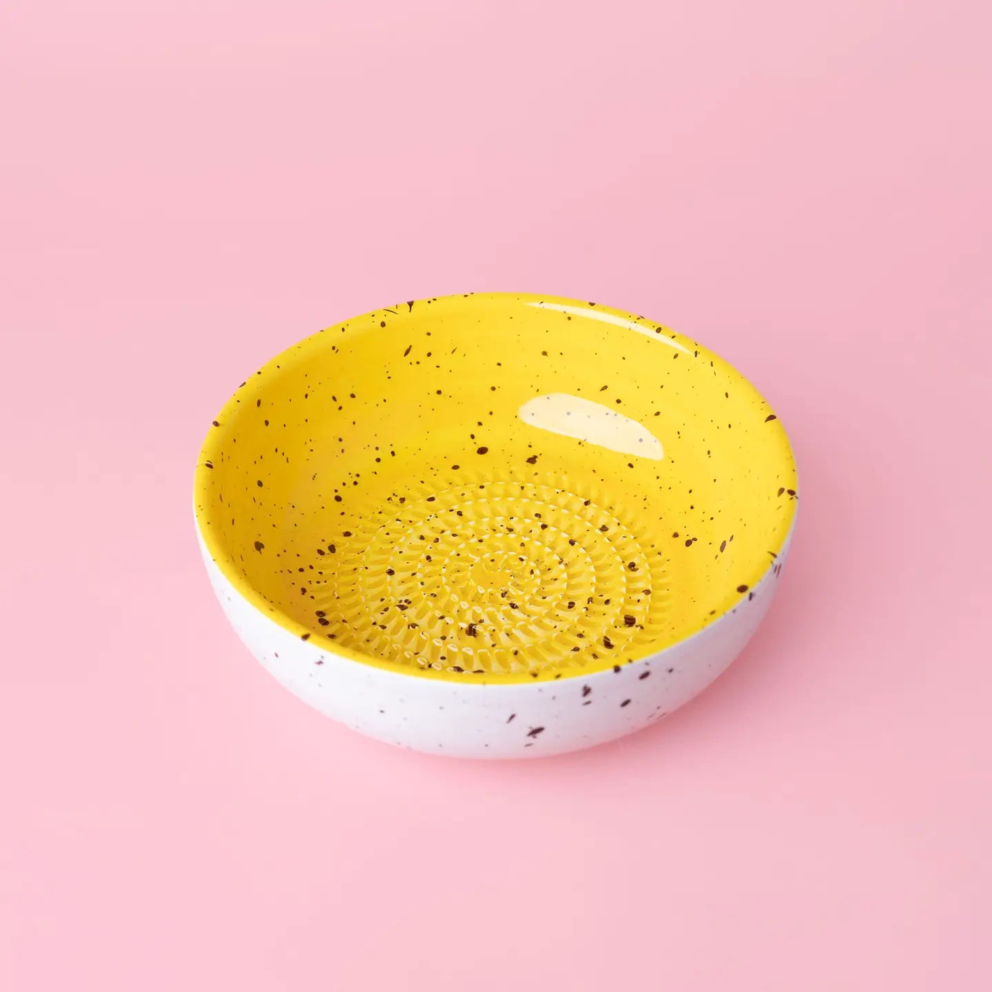 Medium Ceramic Grater Plate – Cinnamon – Handmade Grater by Alfar Tierra Cocida - Kúbome