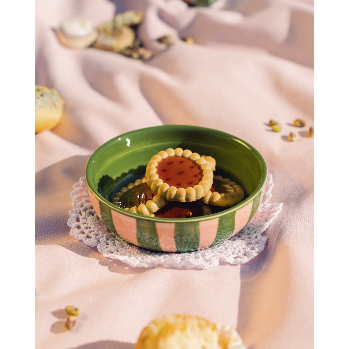 Medium Ceramic Grater Plate - Elizabeth – Handmade Grater by Alfar Tierra Cocida - Kúbome