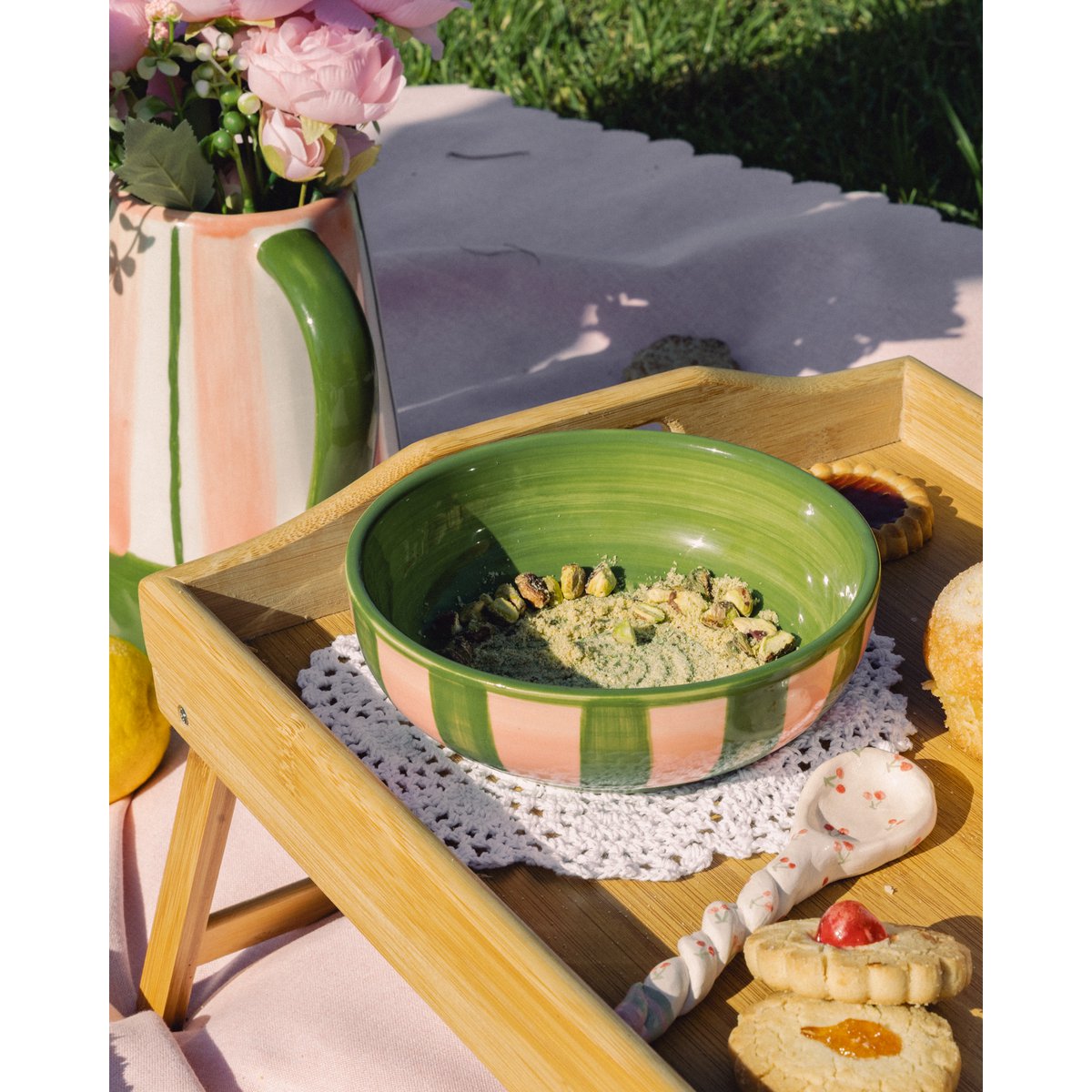 Medium Ceramic Grater Plate - Elizabeth – Handmade Grater by Alfar Tierra Cocida - Kúbome