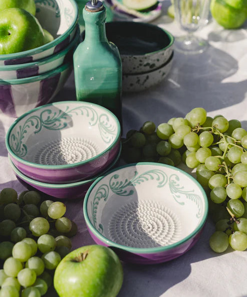 Medium Ceramic Grater Plate - Esmeralda – Handmade Grater by Alfar Tierra Cocida - Kúbome