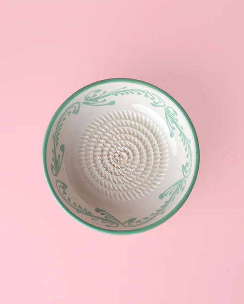 Medium Ceramic Grater Plate - Esmeralda – Handmade Grater by Alfar Tierra Cocida - Kúbome