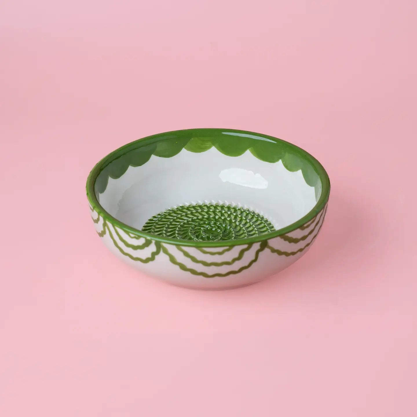 Medium Ceramic Grater Plate – Roots – Handmade Grater by Alfar Tierra Cocida - Kúbome