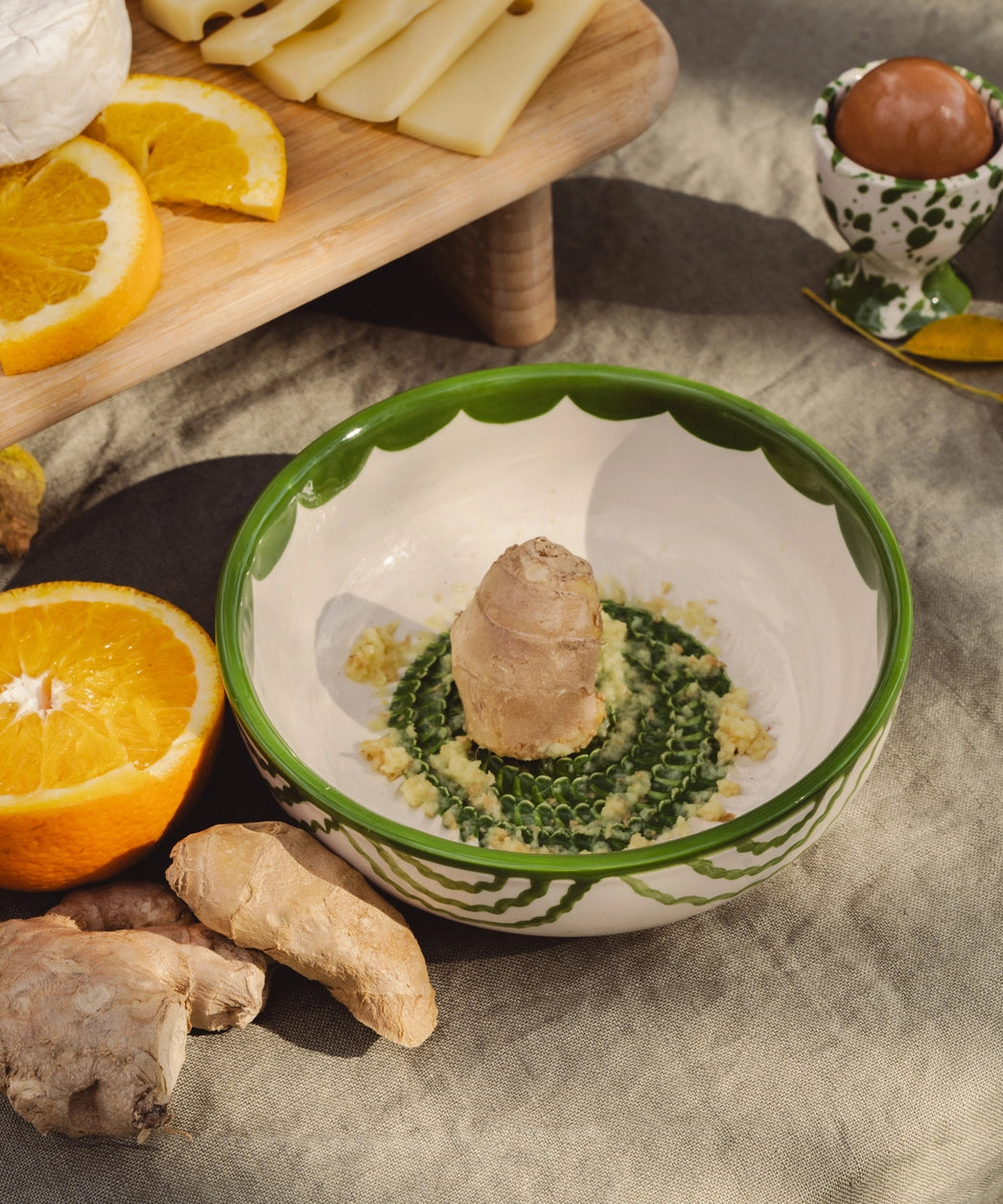 Medium Ceramic Grater Plate – Roots – Handmade Grater by Alfar Tierra Cocida - Kúbome