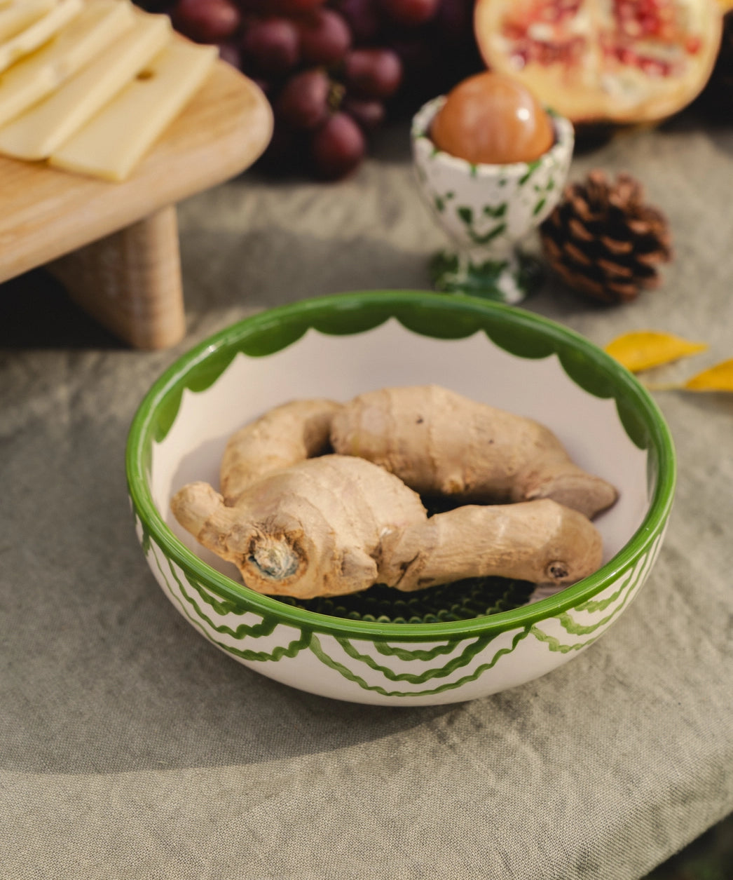 Medium Ceramic Grater Plate – Roots – Handmade Grater by Alfar Tierra Cocida - Kúbome