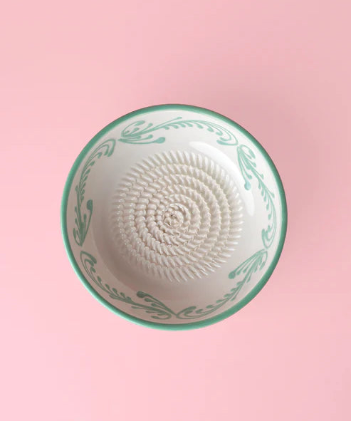 Medium Vintage Pottery Grater Plate - Esmeralda – Handmade Grater by Alfar Tierra Cocida - Kúbome