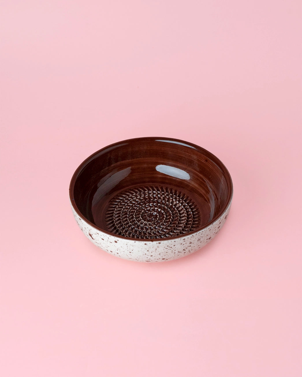 Medium Vintage Pottery Grater Plate - Hazelnut – Handmade Grater by Alfar Tierra Cocida - Kúbome