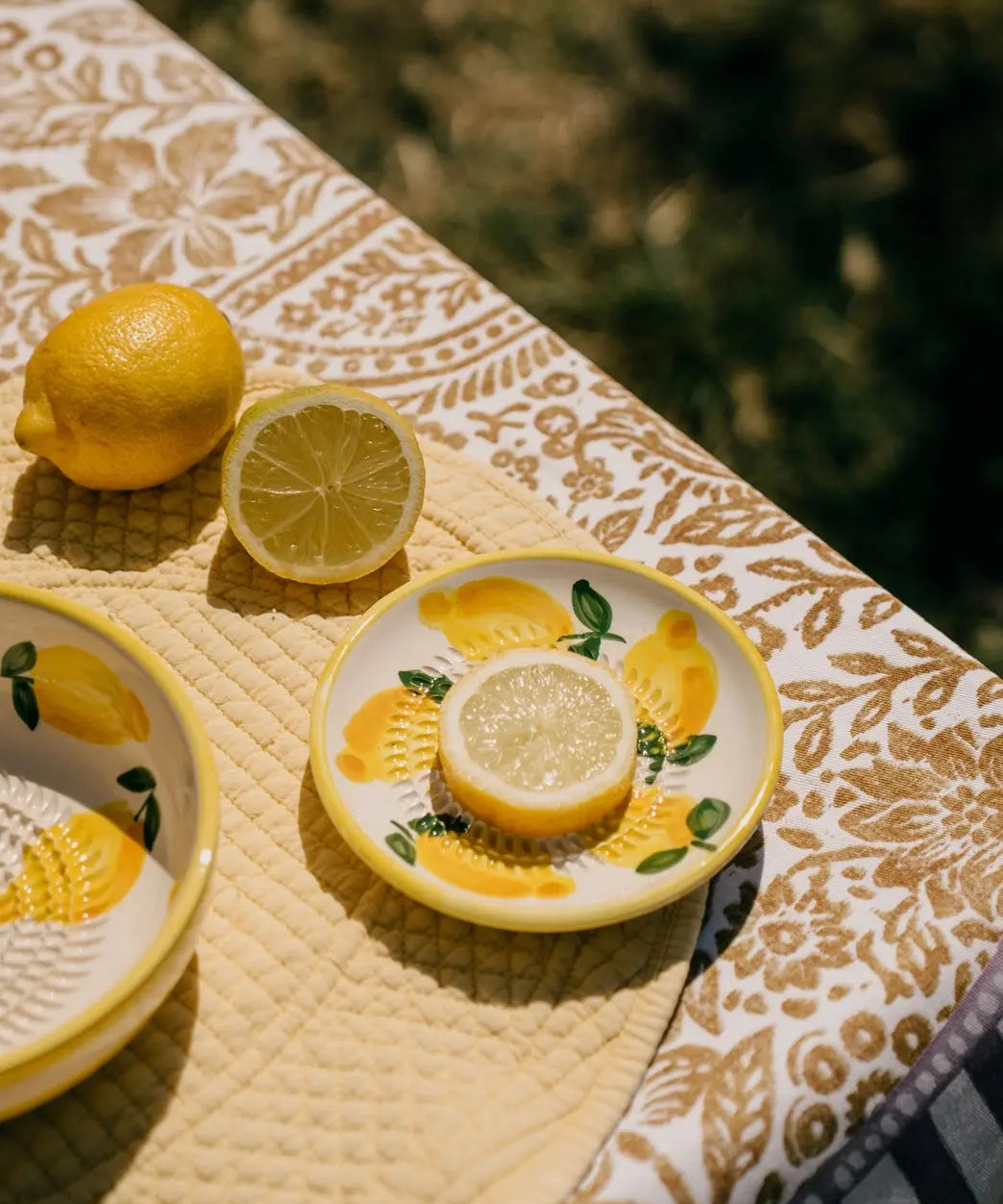 Small Ceramic Grater Plate - Limone – Handmade Grater by Alfar Tierra Cocida - Kúbome