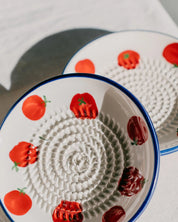 Small Ceramic Grater Plate - Pomodoro – Handmade Grater by Alfar Tierra Cocida - Kúbome