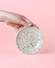 Small Grater Ceramic Dish - Oreo – Handmade Grater by Alfar Tierra Cocida - Kúbome
