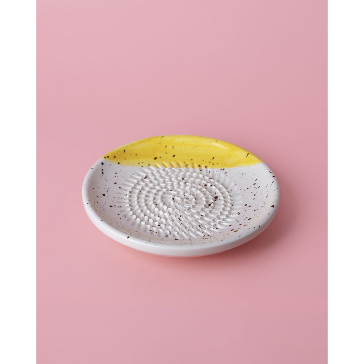 Small Grater Ceramic Plate - Cinnamon – Handmade Grater by Alfar Tierra Cocida - Kúbome