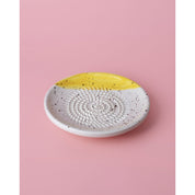 Small Grater Ceramic Plate - Cinnamon – Handmade Grater by Alfar Tierra Cocida - Kúbome