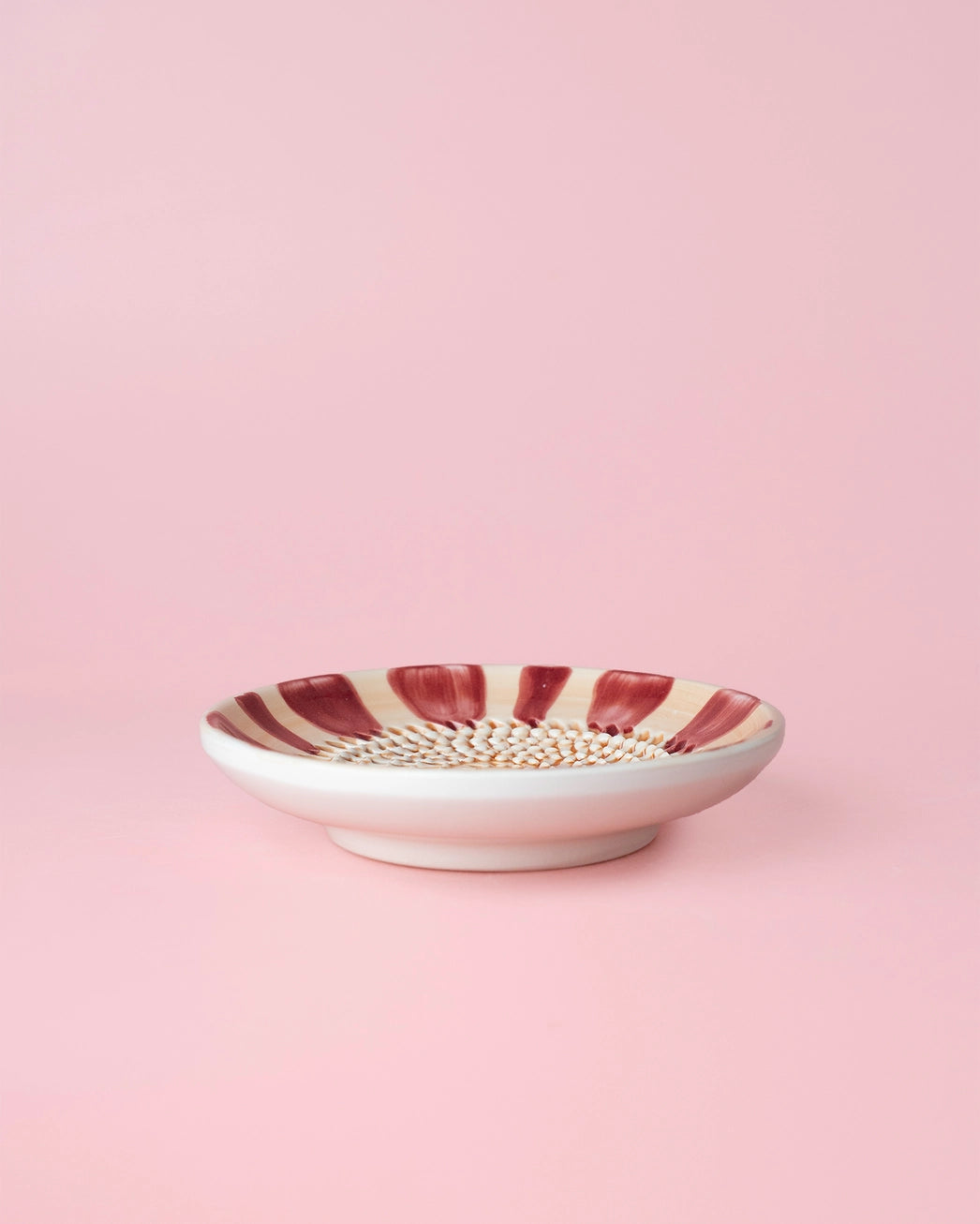 Small Grater Ceramic Plate - Noelle – Handmade Grater by Alfar Tierra Cocida - Kúbome