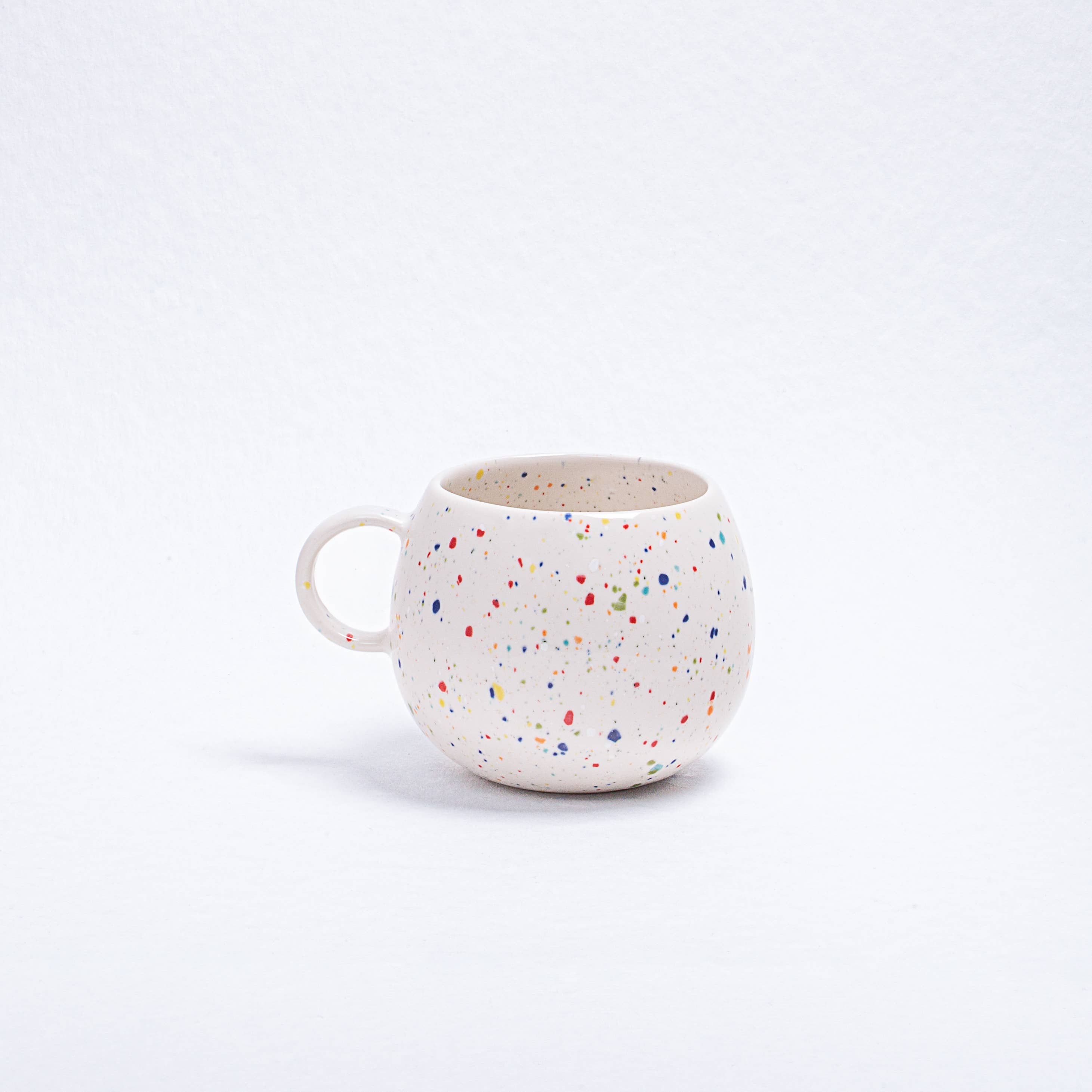 *New* Party Ball Mug 500ml – Handmade Mugs by Egg Back Home - Kúbome
