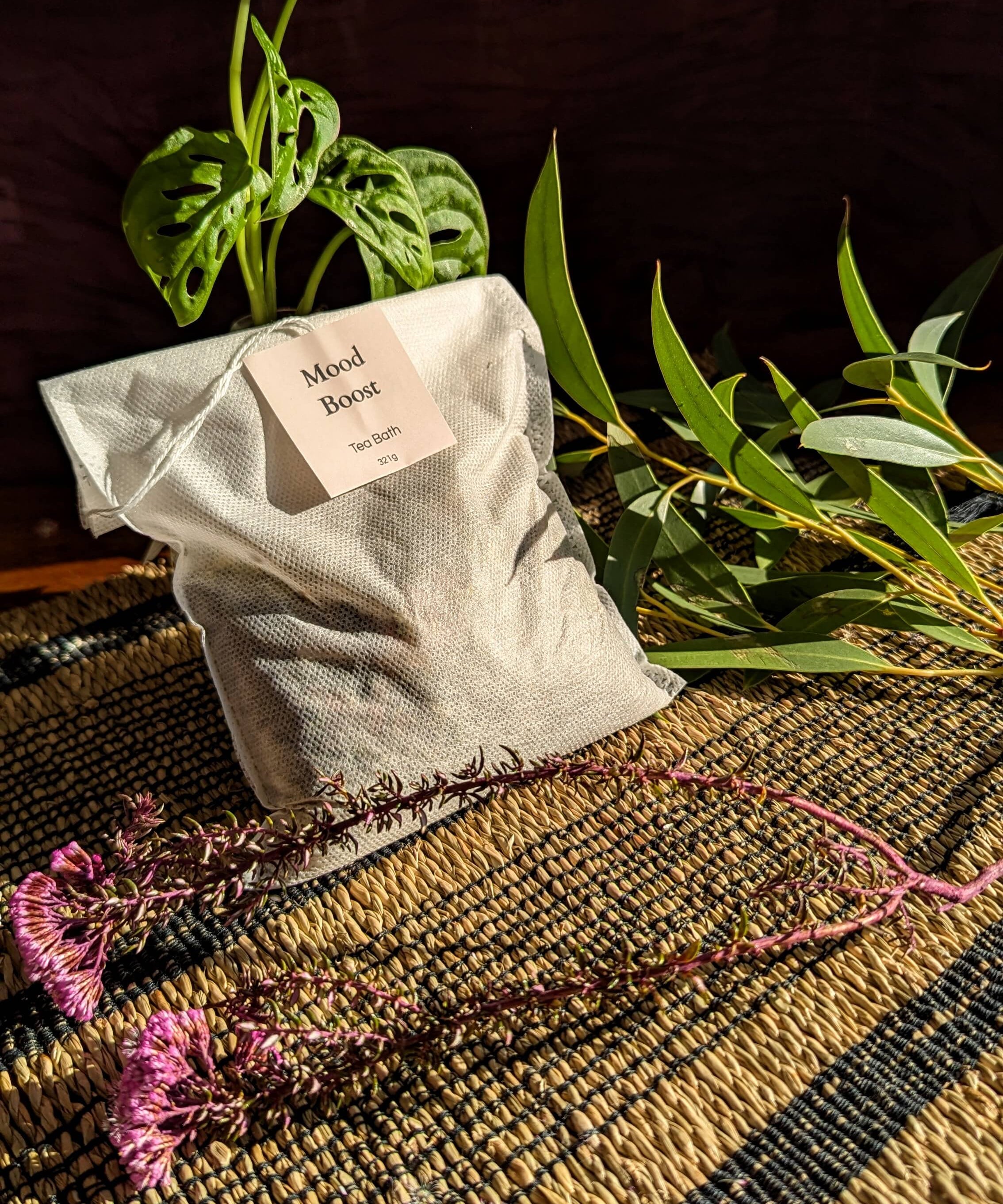 Tea Bath - Mood Boost Bath Soak – Handmade Wellness by Kúbome - Kúbome