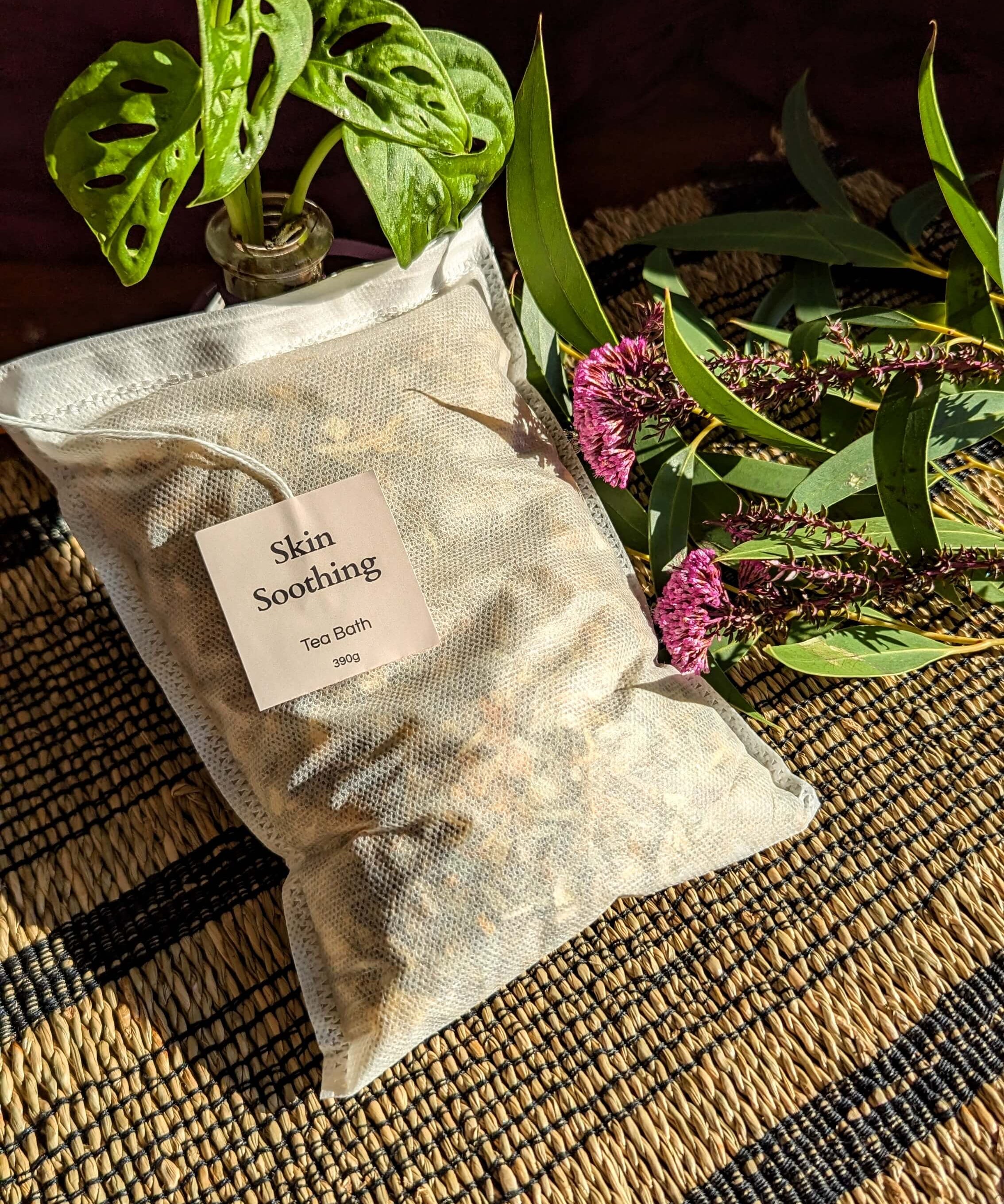 Tea Bath - Skin-Soothing Bath Soak – Handmade Wellness by Kúbome - Kúbome