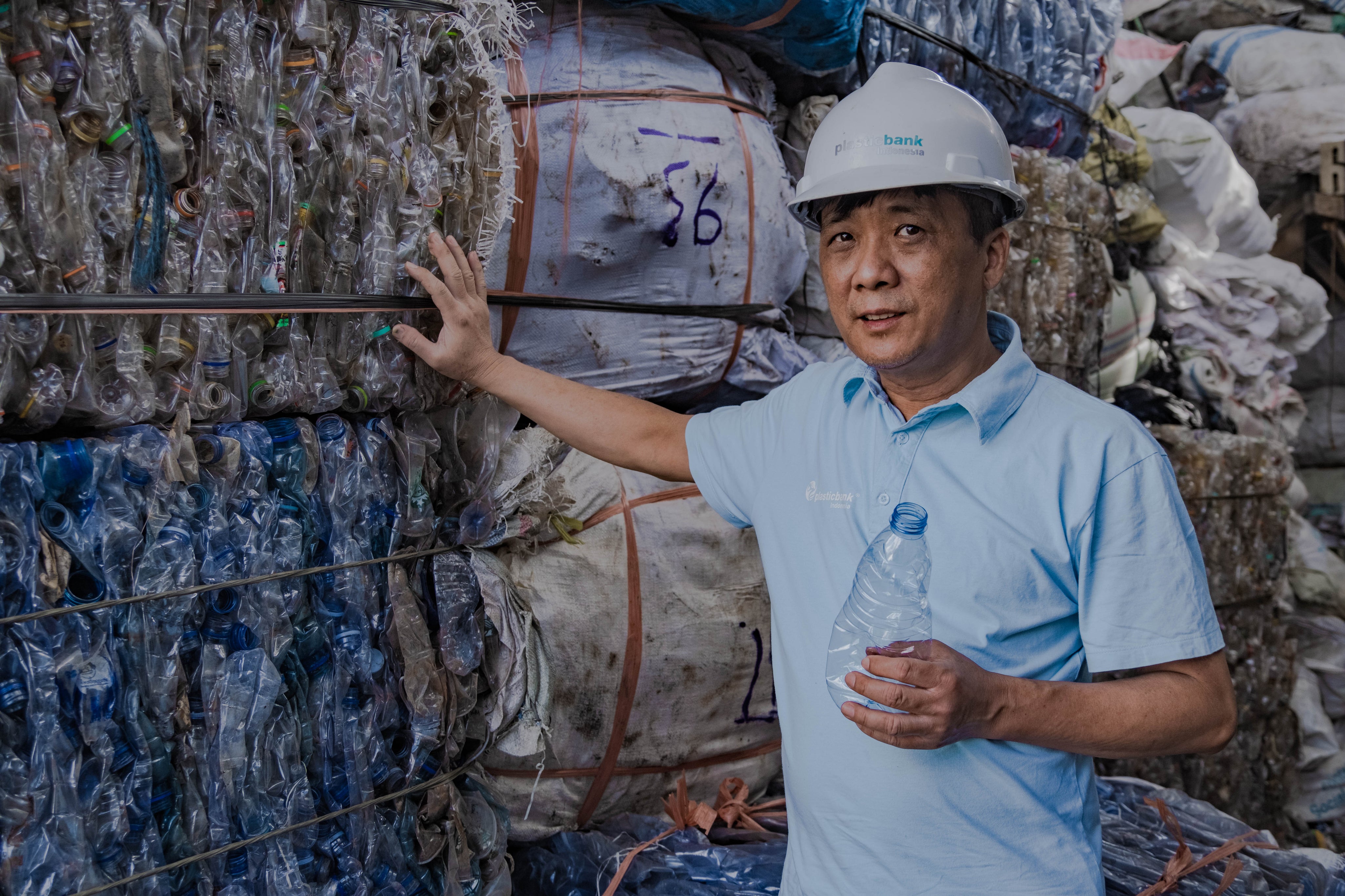 Remove 5 ocean bound plastic bottles – Handmade sprout-additional-bottles by Sprout - TheGoodAPI - Kúbome